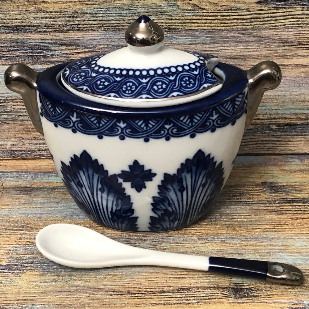 Bombay Sugar Bowl & Lid Spoon Set Platinum Porcelain Blue & White